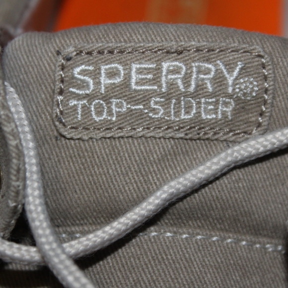 Sperry Top-Sider "Halyard" Shoes - Picture 3 of 16